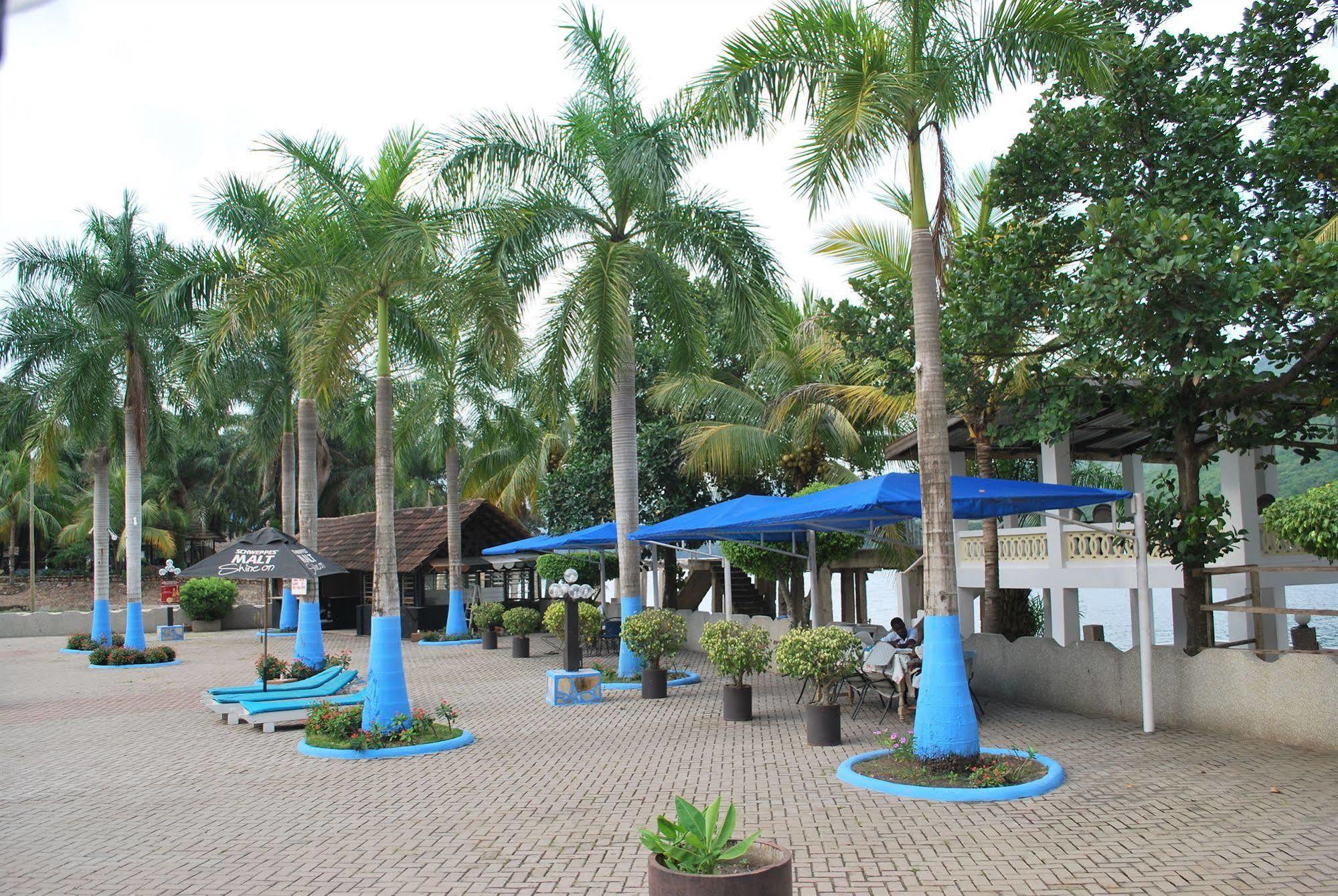 Akosombo Continental Hotel Экстерьер фото